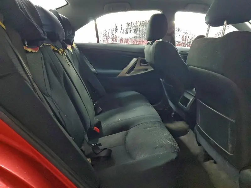 2011 TOYOTA CAMRY SE  