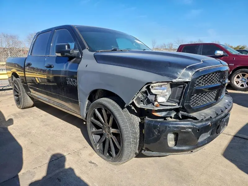 2018 RAM 1500 SLT  