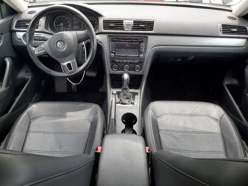 2015 VOLKSWAGEN PASSAT S  