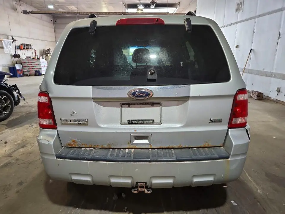 2011 FORD ESCAPE LIMITED  