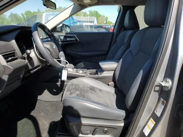 2024 MITSUBISHI OUTLANDER SE  