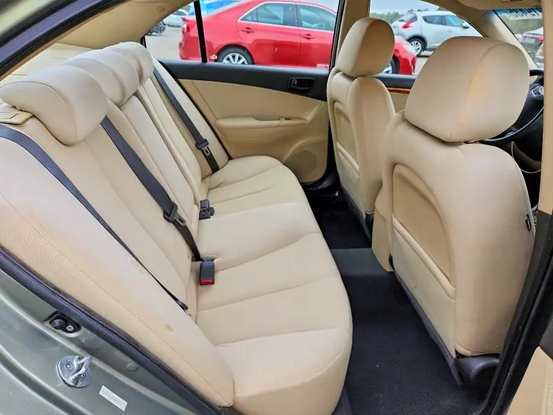 2010 HYUNDAI SONATA GLS  