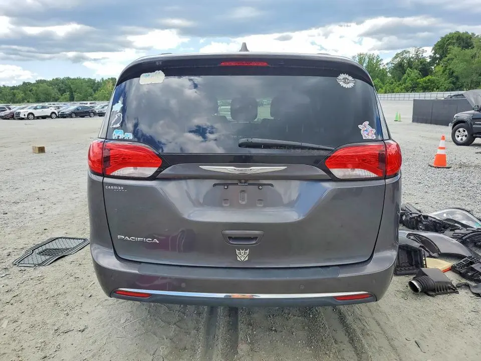 2017 CHRYSLER PACIFICA TOURING L  