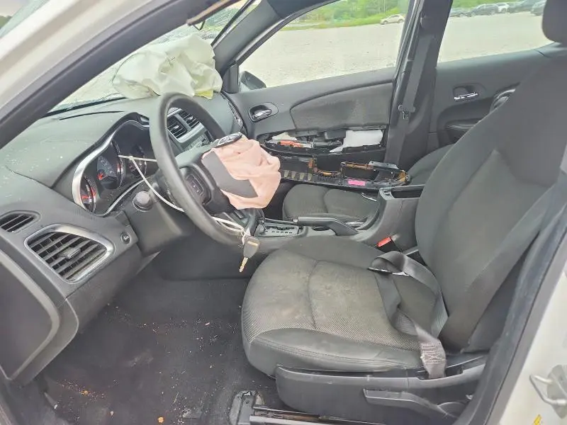 2012 DODGE AVENGER SE  