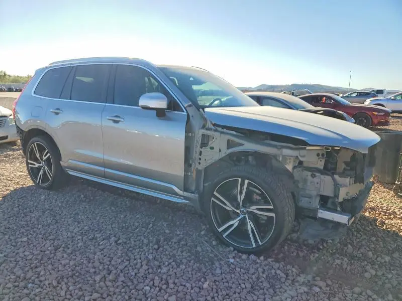 2019 VOLVO XC90 T5 R-DESIGN  
