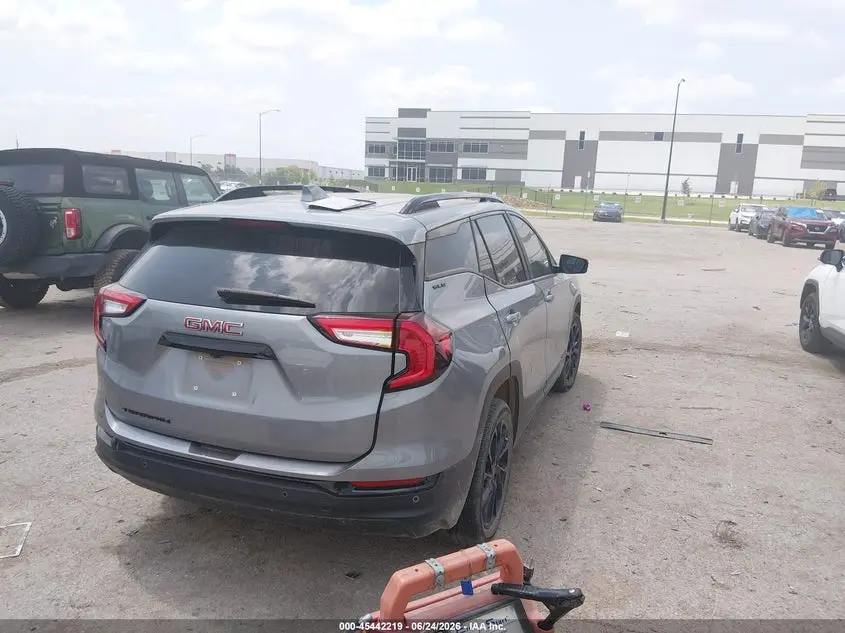 2024 GMC TERRAIN FWD SLE