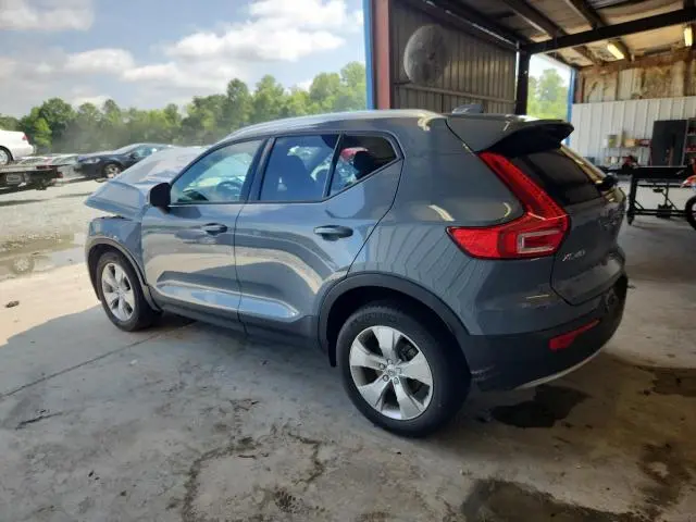 2021 VOLVO XC40 T5 MOMENTUM  