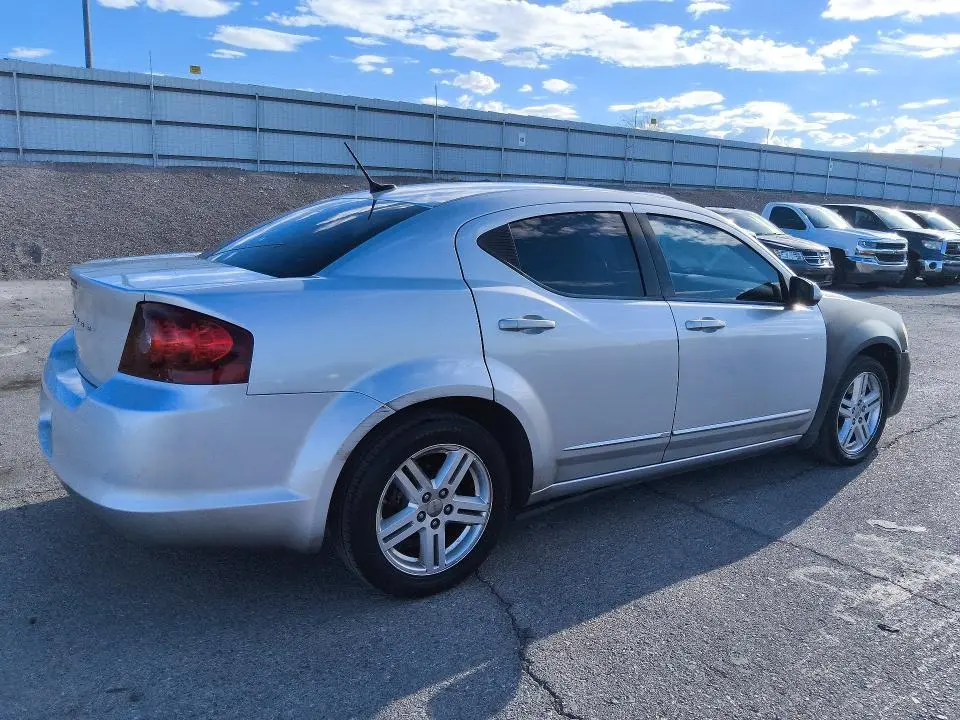 2012 DODGE AVENGER SXT  