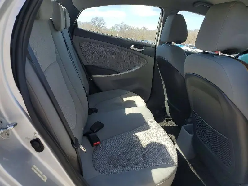 2013 HYUNDAI ACCENT GLS  