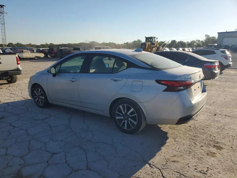 2020 NISSAN VERSA SV  