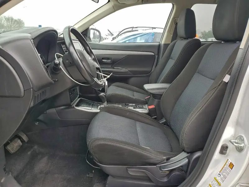 2018 MITSUBISHI OUTLANDER SE  