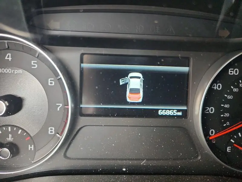 2023 KIA FORTE LX  