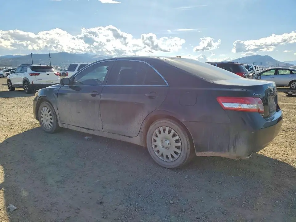 2010 TOYOTA CAMRY LE V6  
