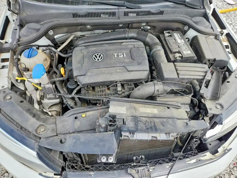 2016 VOLKSWAGEN JETTA SPORT  