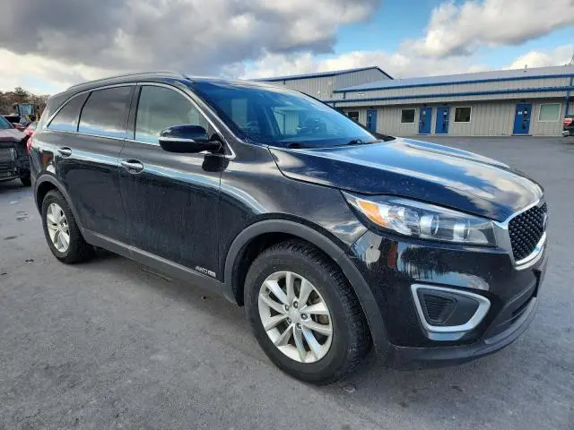2018 KIA SORENTO LX  