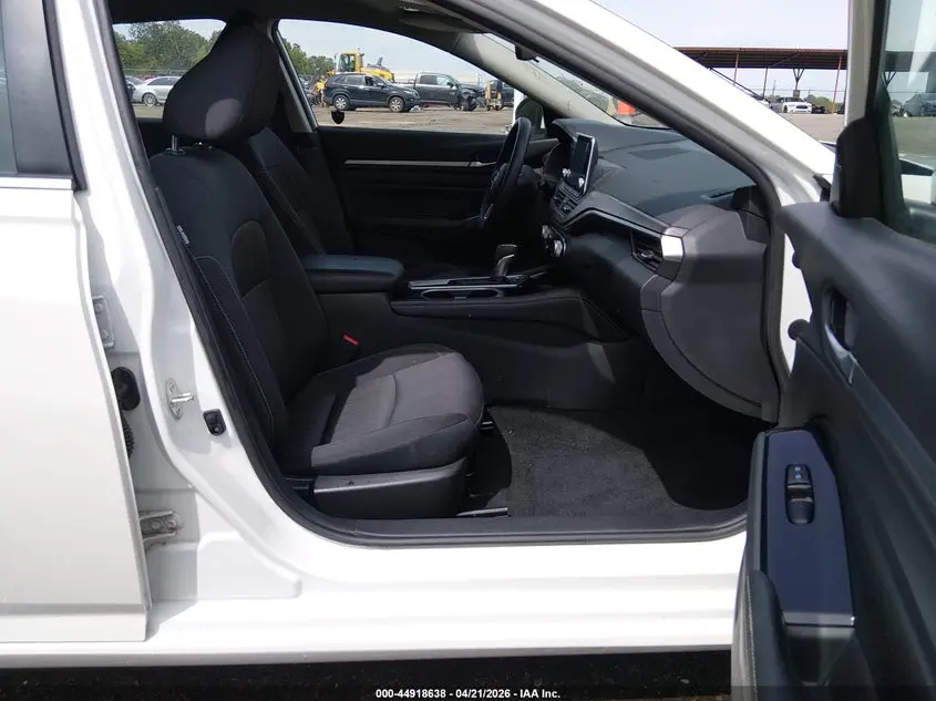 2023 NISSAN ALTIMA SV FWD