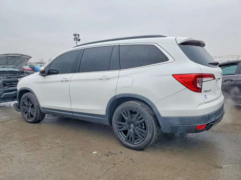 2021 HONDA PILOT SE  