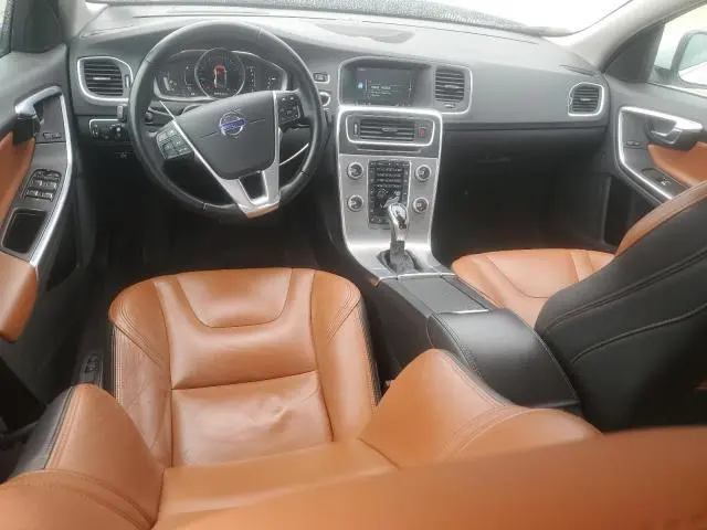 2017 VOLVO S60 PLATINUM  