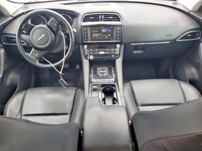 2018 JAGUAR F-PACE PREMIUM  