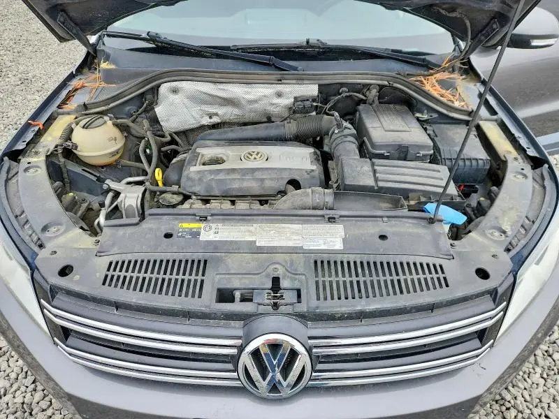 2015 VOLKSWAGEN TIGUAN S  