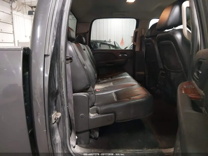 2010 GMC SIERRA 2500HD SLT