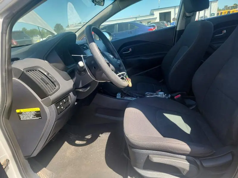 2015 KIA RIO LX  