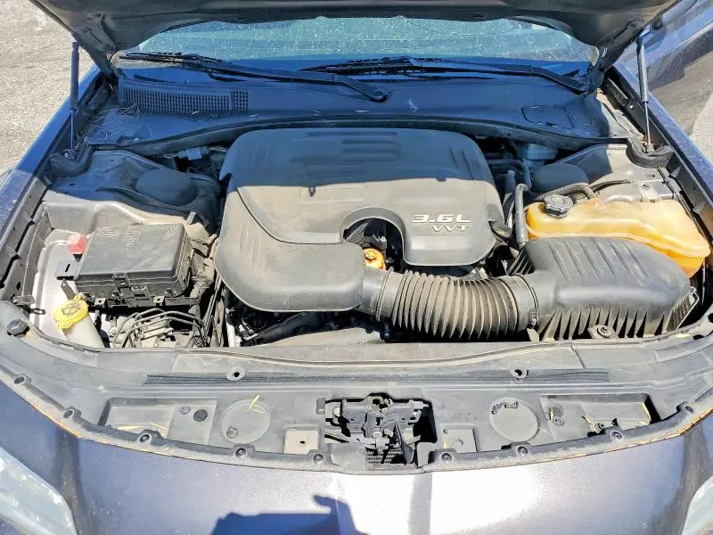 2015 CHRYSLER 300 LIMITED  