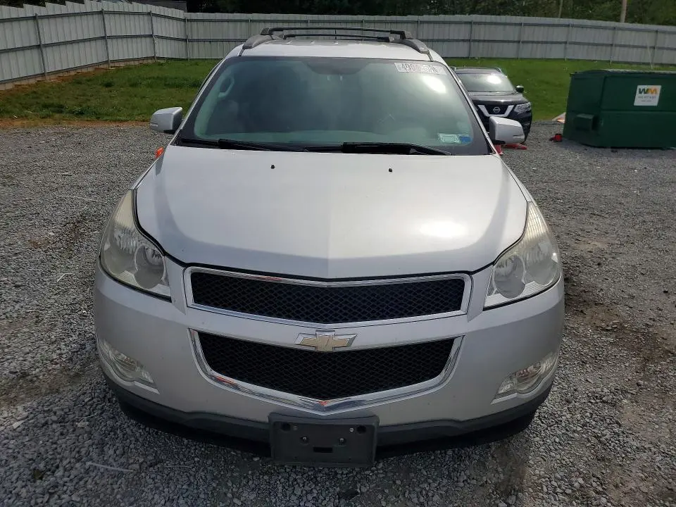 2011 CHEVROLET TRAVERSE LT  