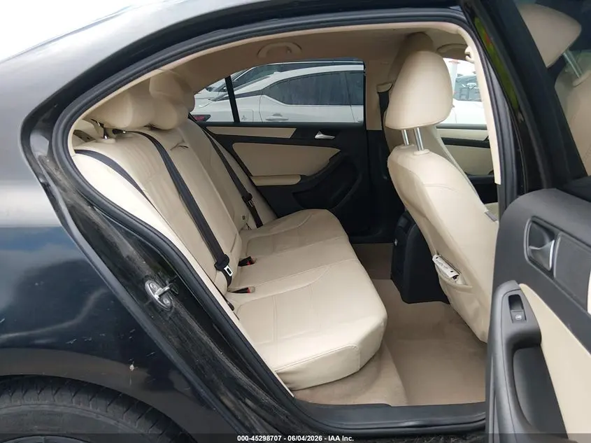 2012 VOLKSWAGEN JETTA 2.5L SE