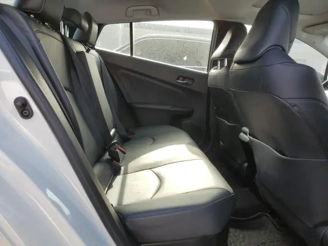 2017 TOYOTA PRIUS   