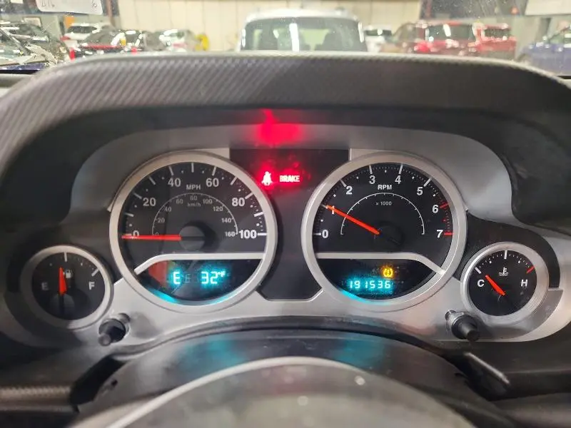 2010 JEEP WRANGLER SAHARA  