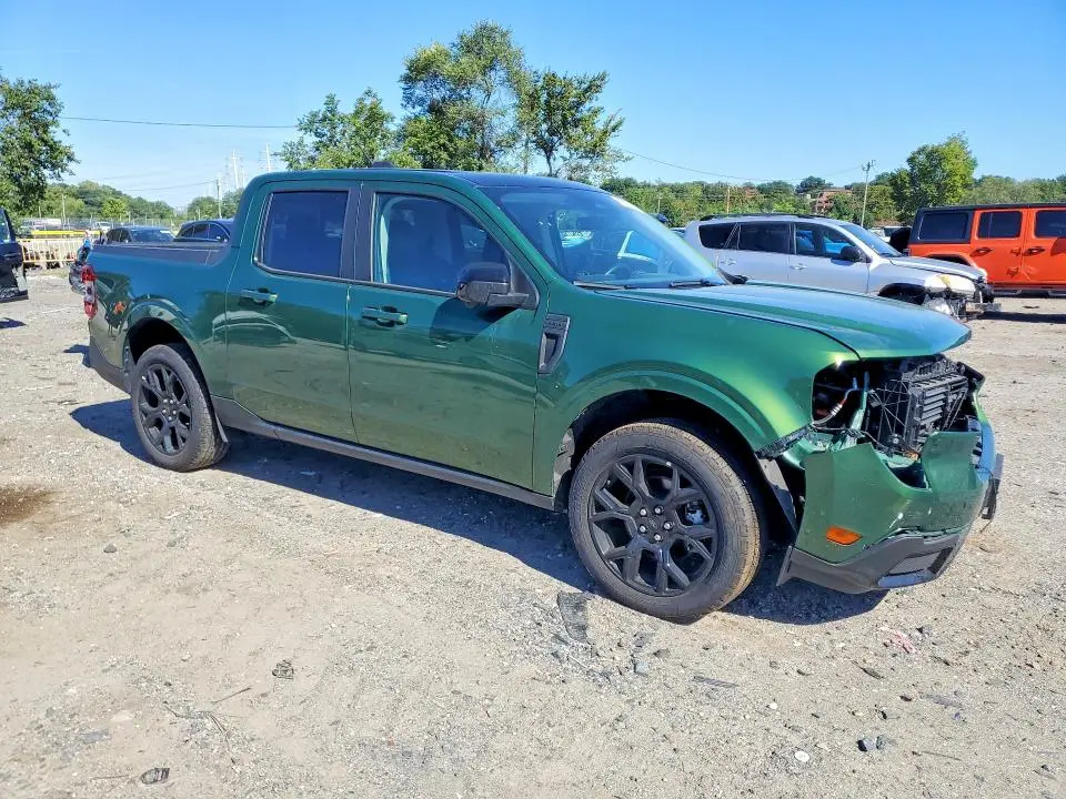 2025 FORD MAVERICK LARIAT  