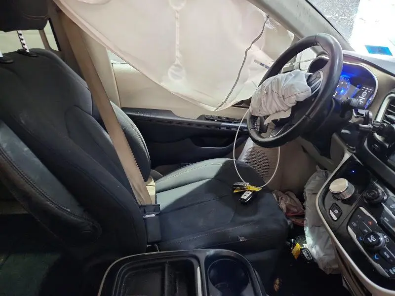 2019 CHRYSLER PACIFICA TOURING PLUS  
