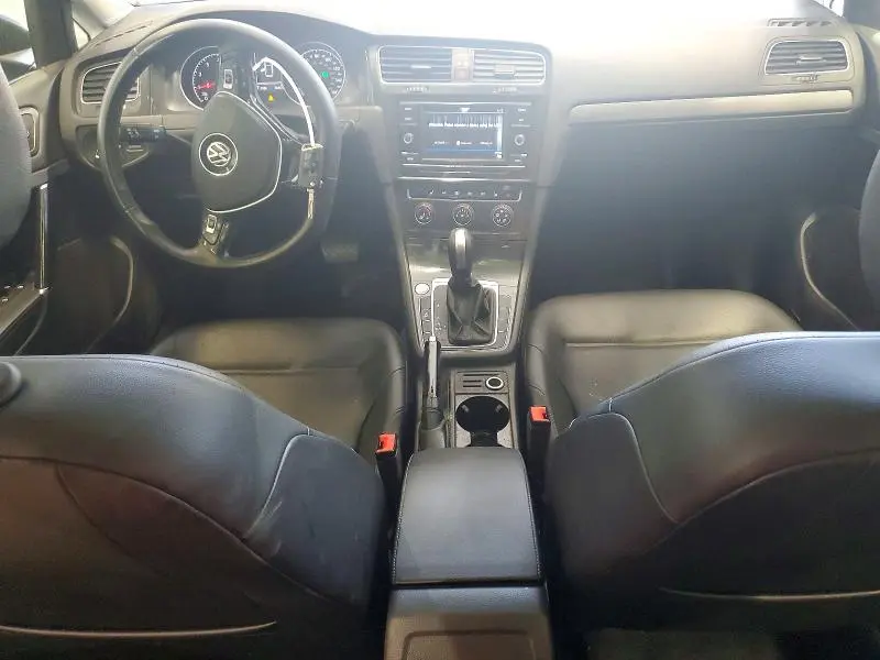 2021 VOLKSWAGEN GOLF   