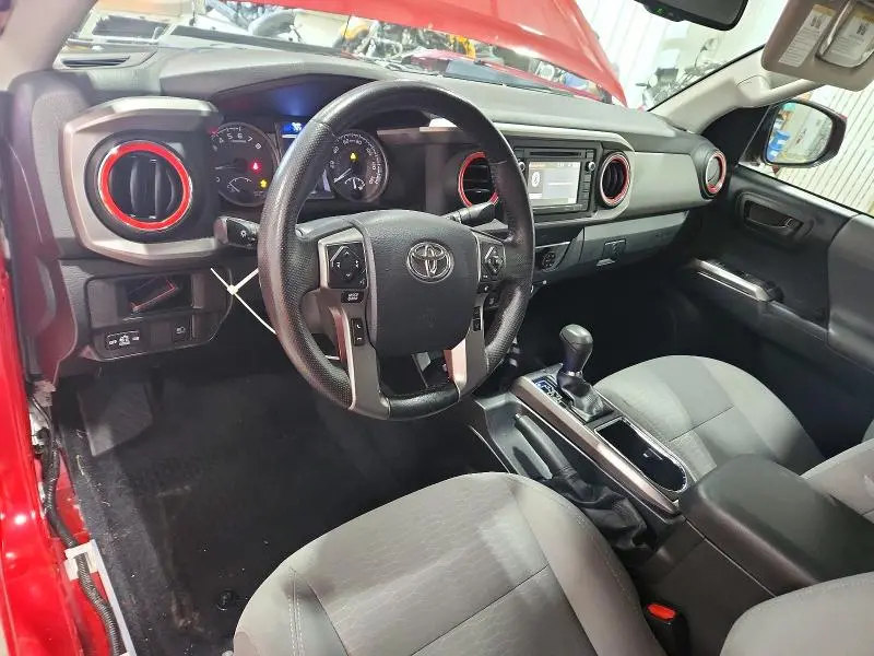 2019 TOYOTA TACOMA SR5 V6  