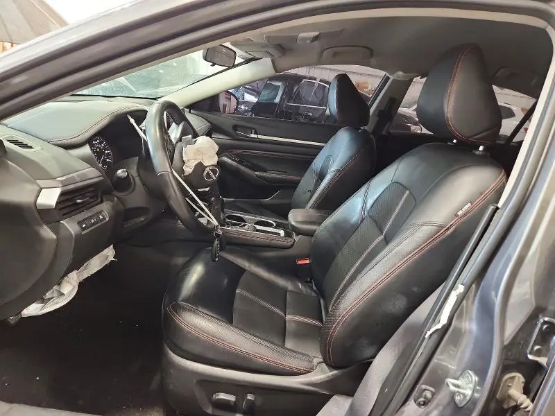 2023 NISSAN ALTIMA SR  