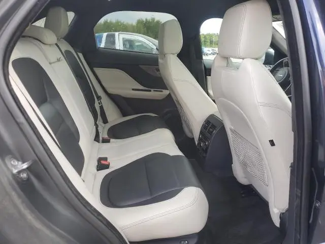 2018 JAGUAR F-PACE S  