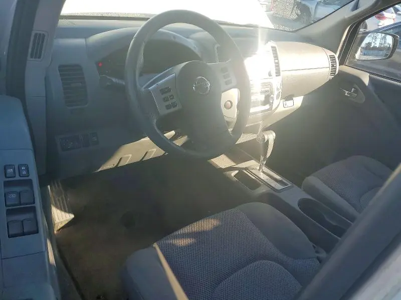 2017 NISSAN FRONTIER S  