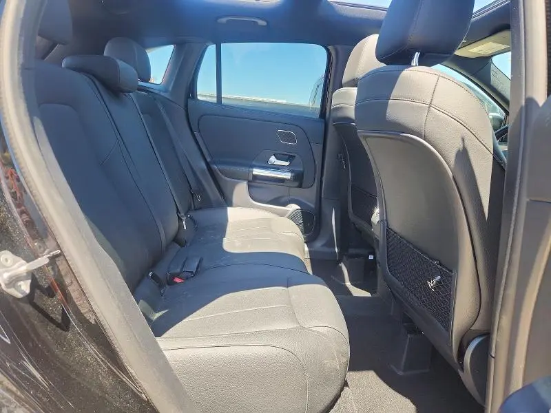 2021 MERCEDES-BENZ GLA 250 4MATIC  