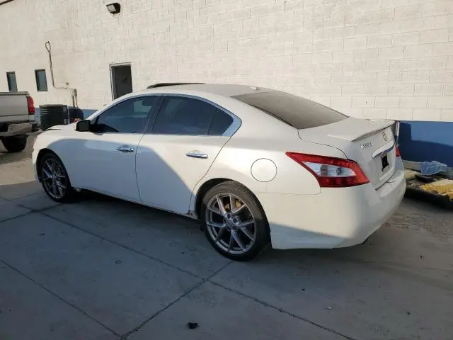 2010 NISSAN MAXIMA S  