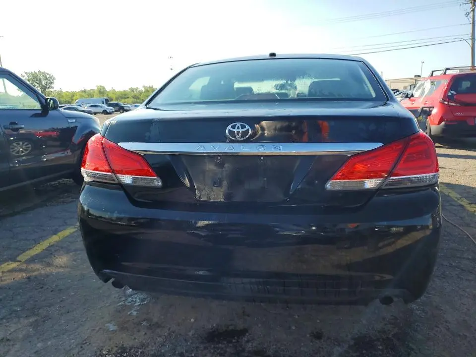 2011 TOYOTA AVALON LIMITED  