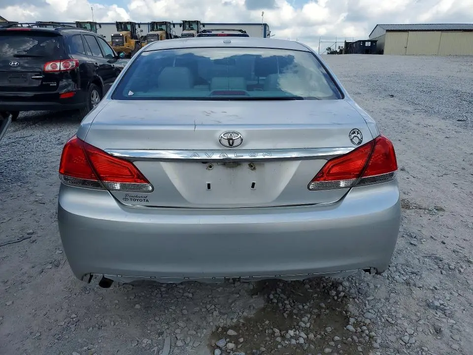 2011 TOYOTA AVALON LIMITED  