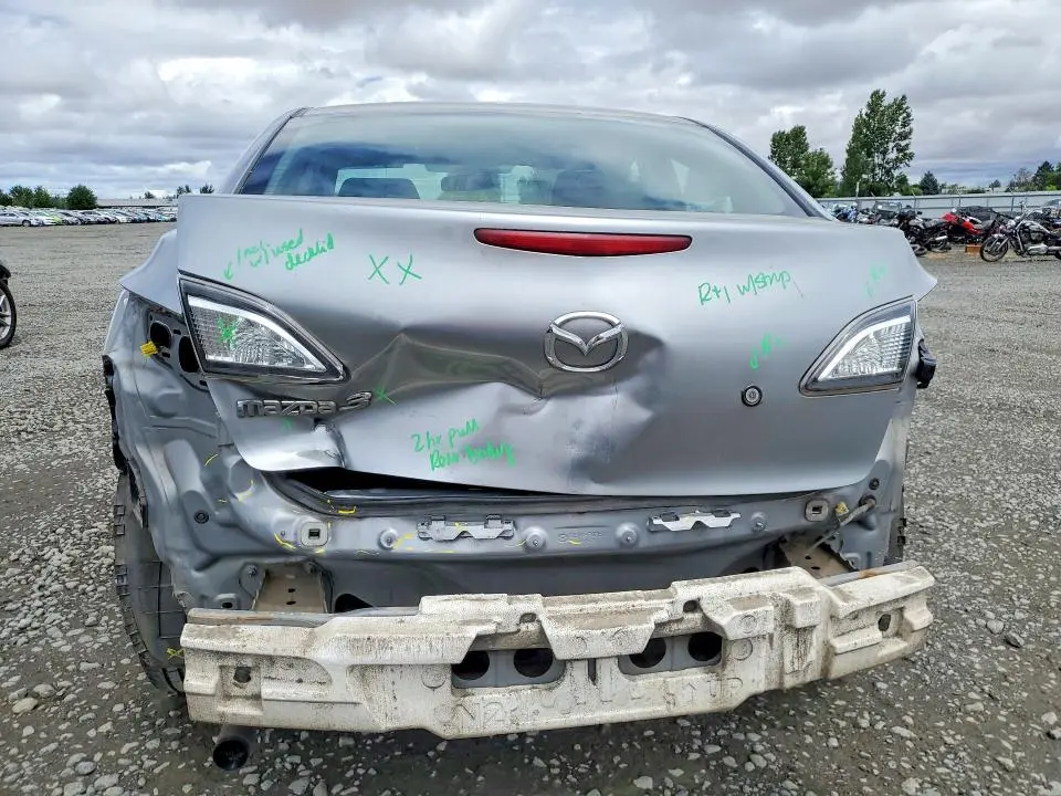 2013 MAZDA 3 I  