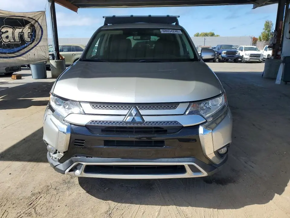 2020 MITSUBISHI OUTLANDER SE  