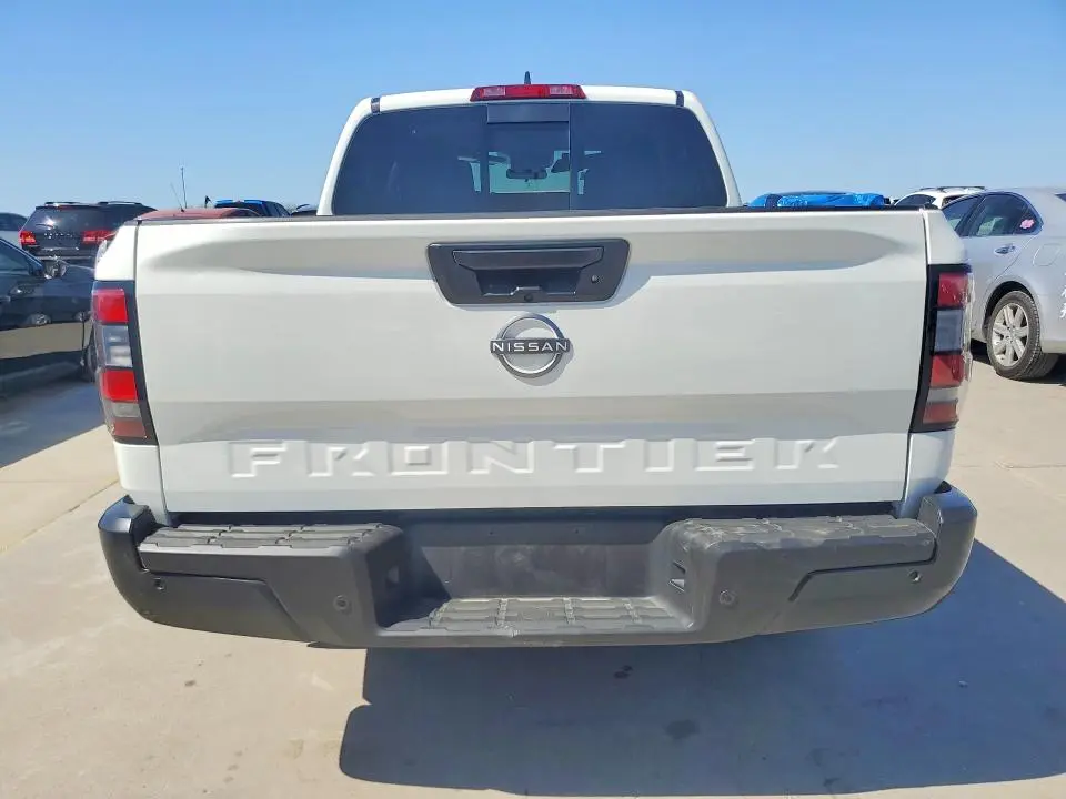 2025 NISSAN FRONTIER S  