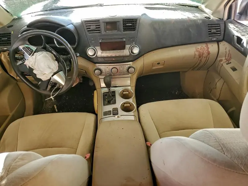 2011 TOYOTA HIGHLANDER BASE  