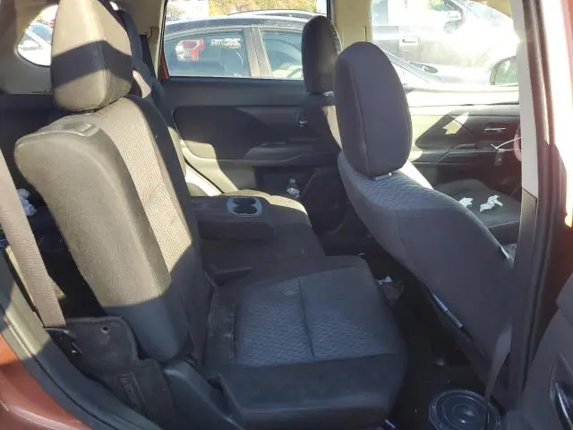 2014 MITSUBISHI OUTLANDER SE  