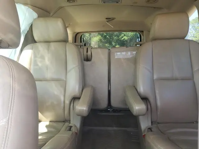 2011 CHEVROLET SUBURBAN K1500 LT  