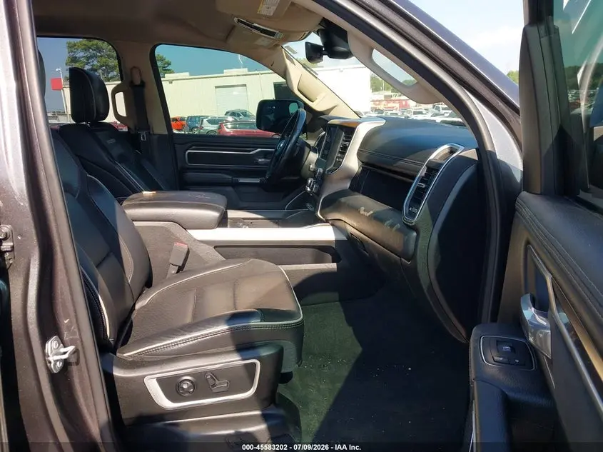 2021 RAM 1500 LARAMIE  4X2 5'7 BOX
