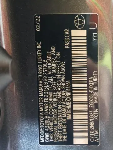 2022 TOYOTA C-HR XLE  